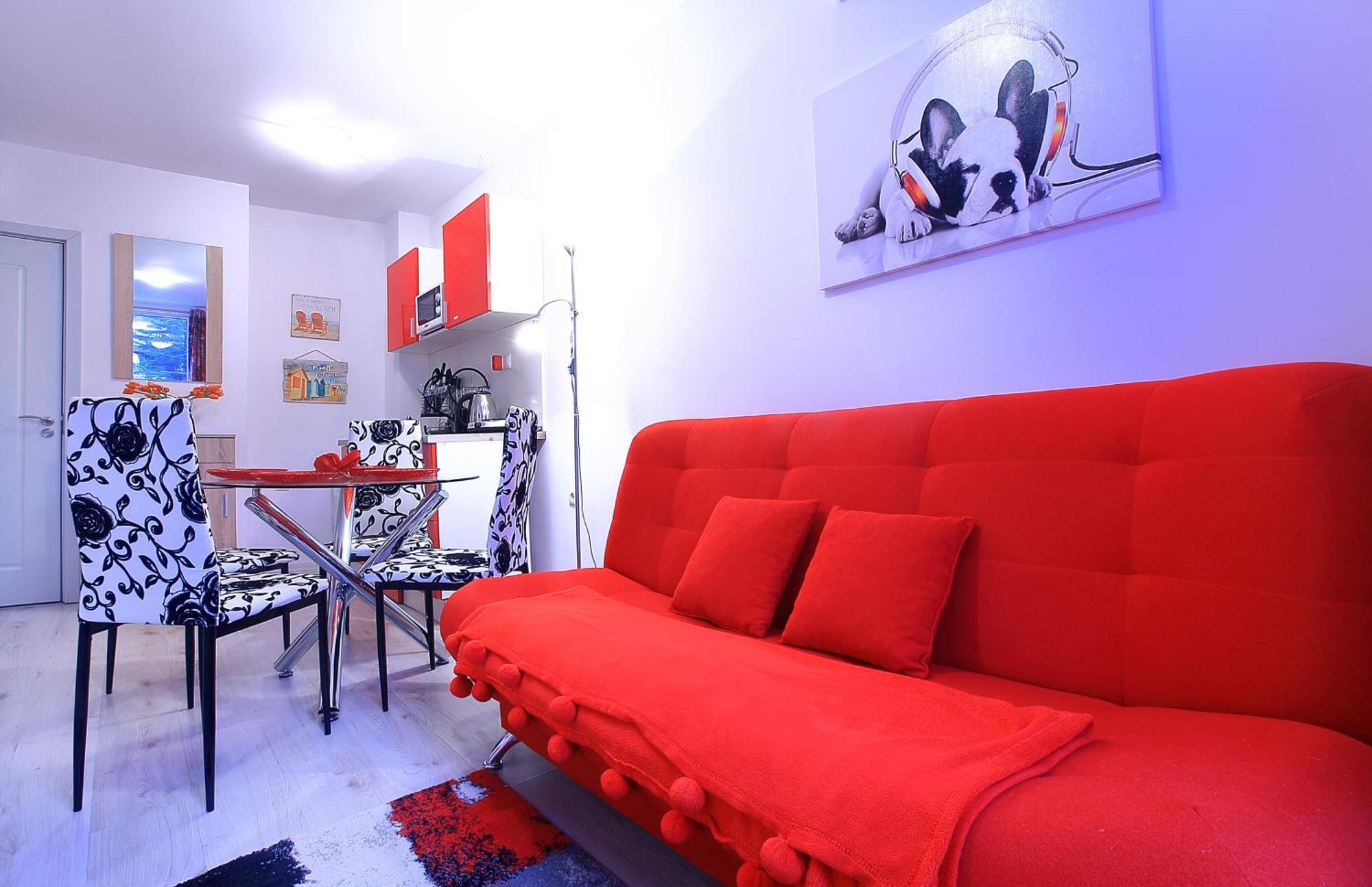 Private Apartment With Parking And Pool Balchik Bagian luar foto