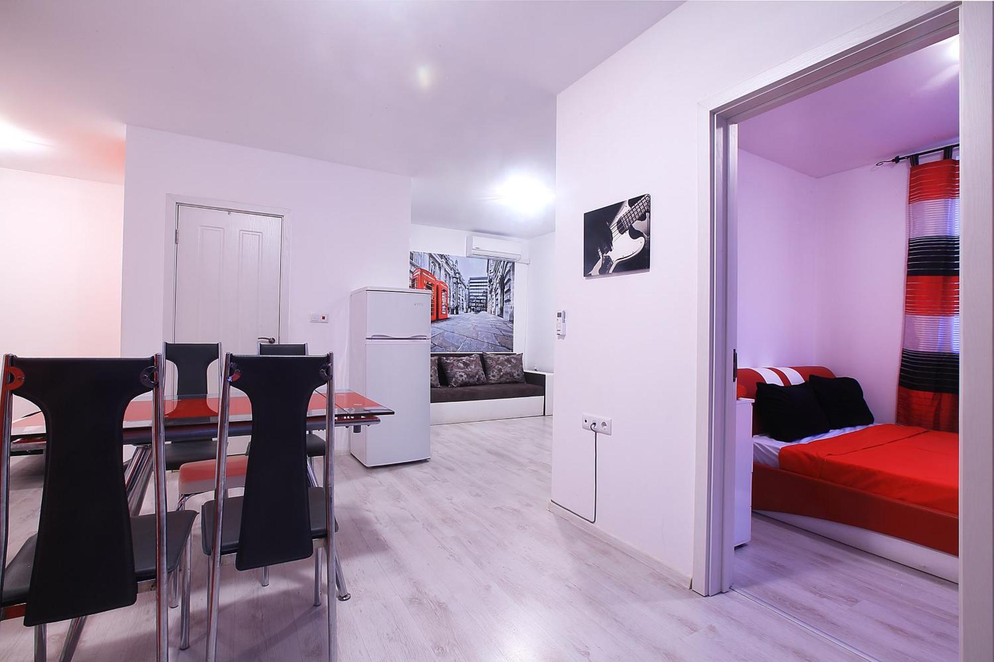 Private Apartment With Parking And Pool Balchik Bagian luar foto