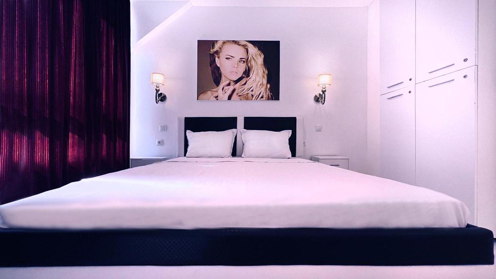 Private Apartment With Parking And Pool Balchik Bagian luar foto