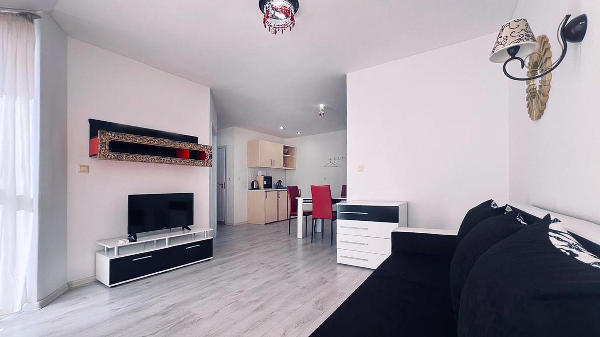 Private Apartment With Parking And Pool Balchik Bagian luar foto