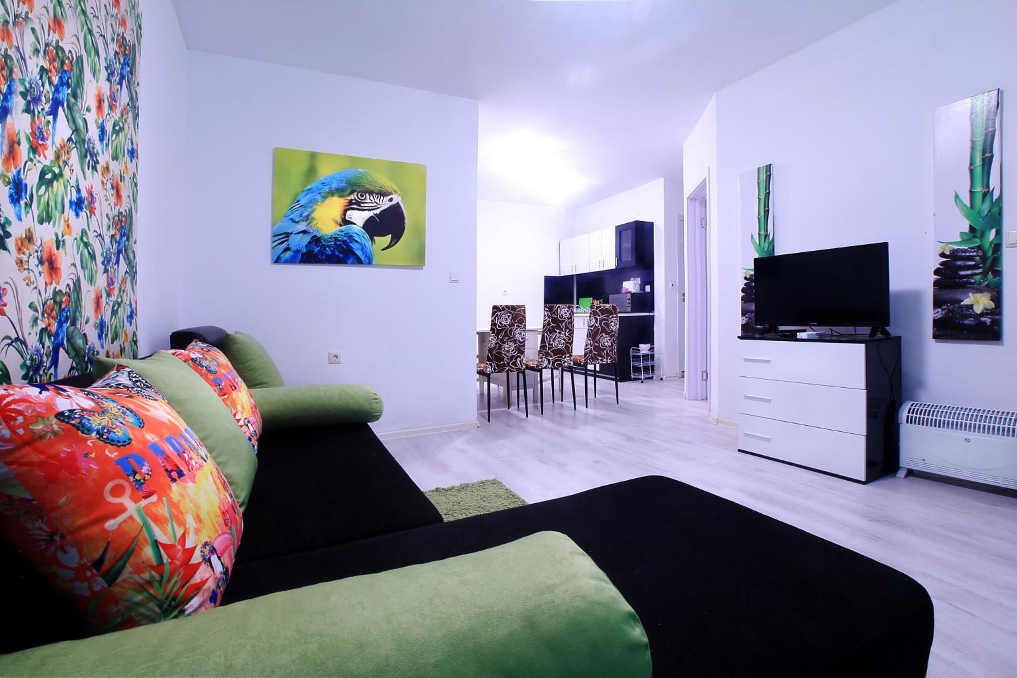 Private Apartment With Parking And Pool Balchik Bagian luar foto