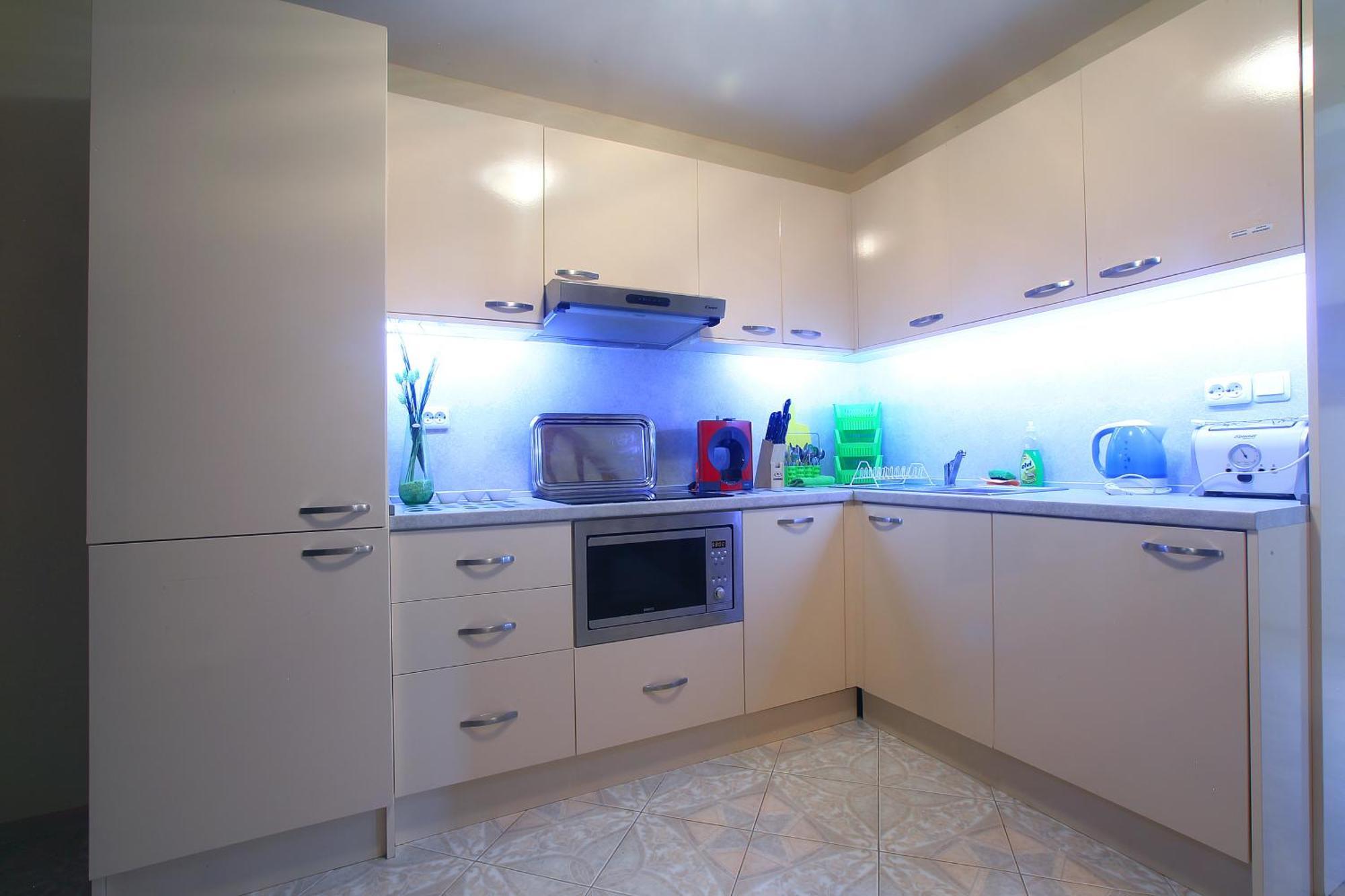 Private Apartment With Parking And Pool Balchik Bagian luar foto