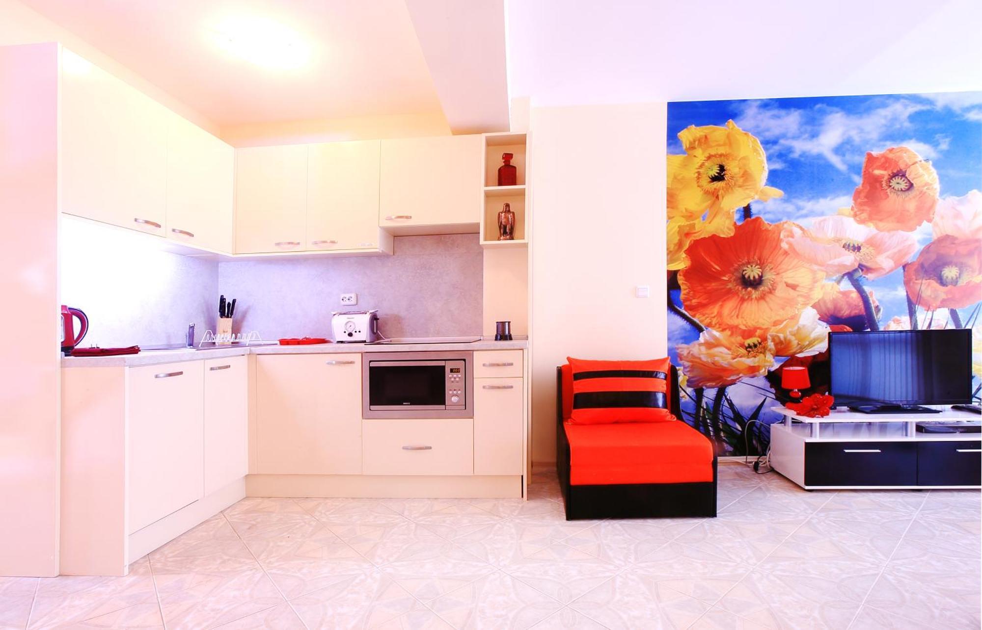 Private Apartment With Parking And Pool Balchik Bagian luar foto