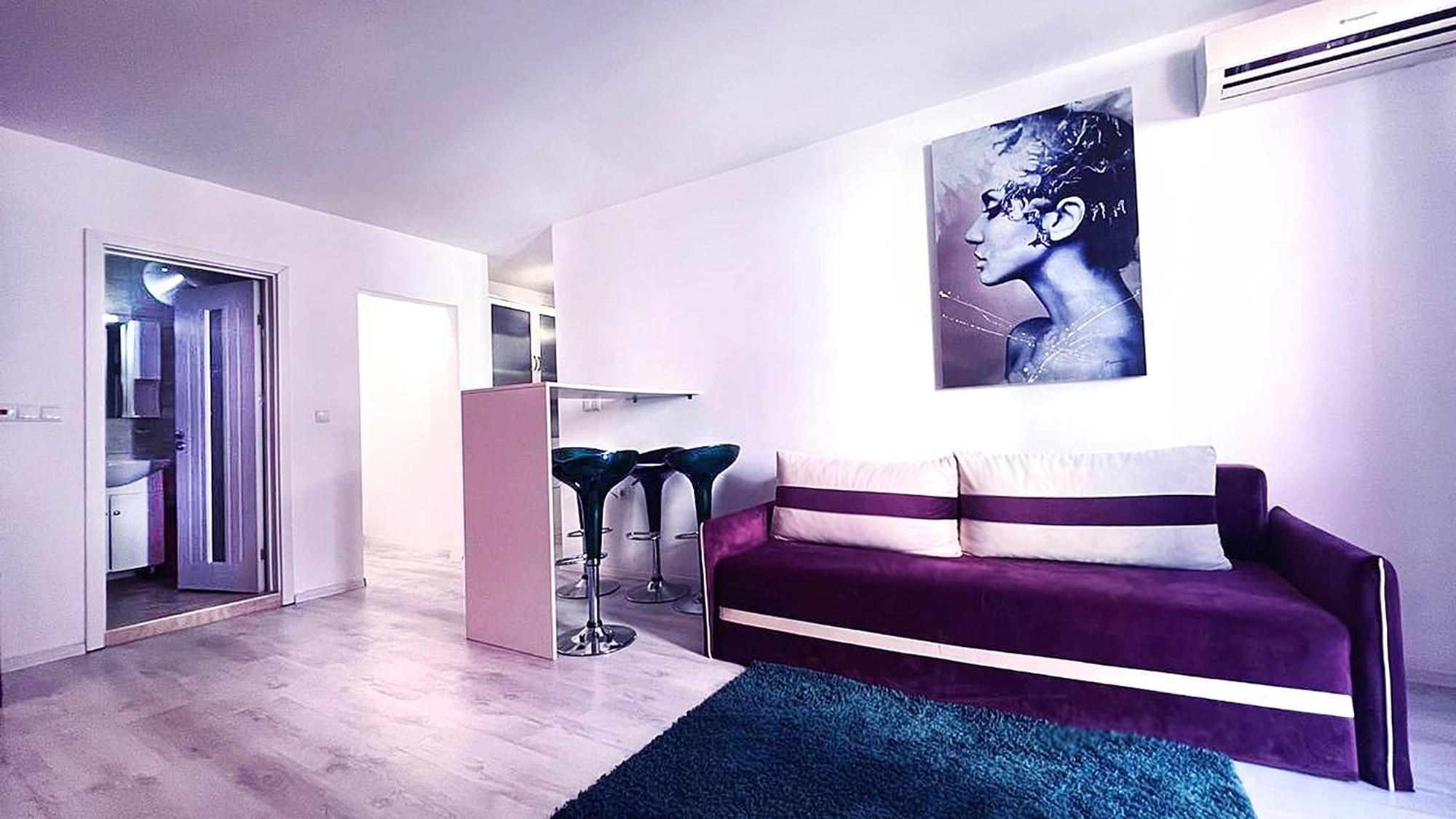 Private Apartment With Parking And Pool Balchik Bagian luar foto